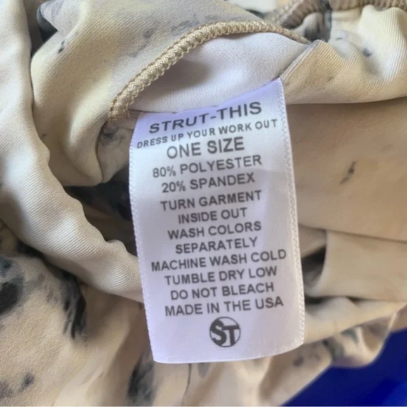 Strut-This Revolve Marble Tie Dye Criss Cross Back Sports Bra - Picture 6 of 6